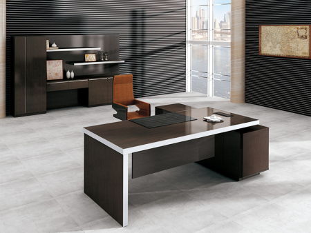 办公大班台与订制办公家具 融合功能与美学的图文设计艺术